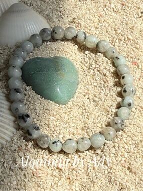 Dainty 6 mm Round Beaded Stretch Bracelet MOONSTONE